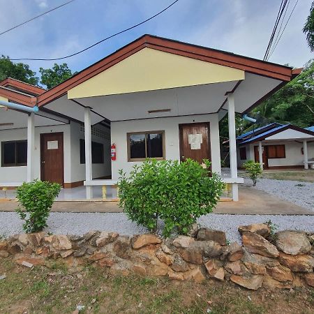 Pineapple Resort Ban Huai Thalaeng Phan Exteriér fotografie